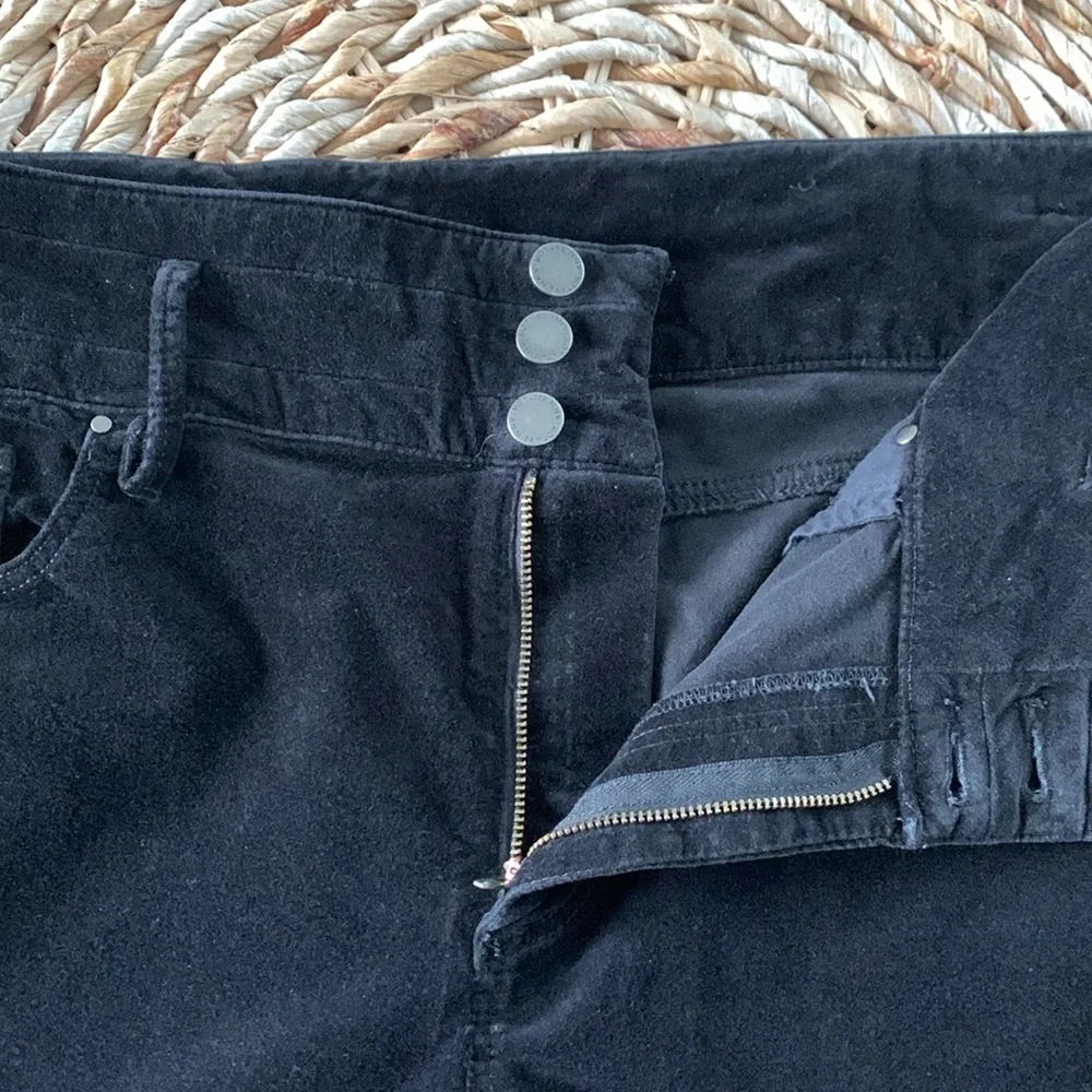 Ann Taylor High Rise Uncut Corduroy Curvy Skinny Pant